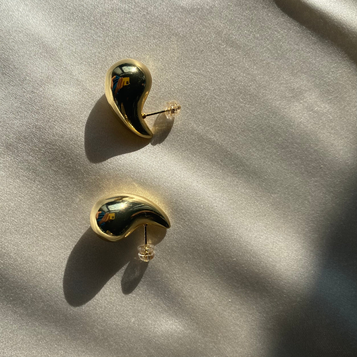 Lila Studs