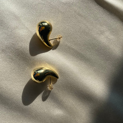 Lila Studs