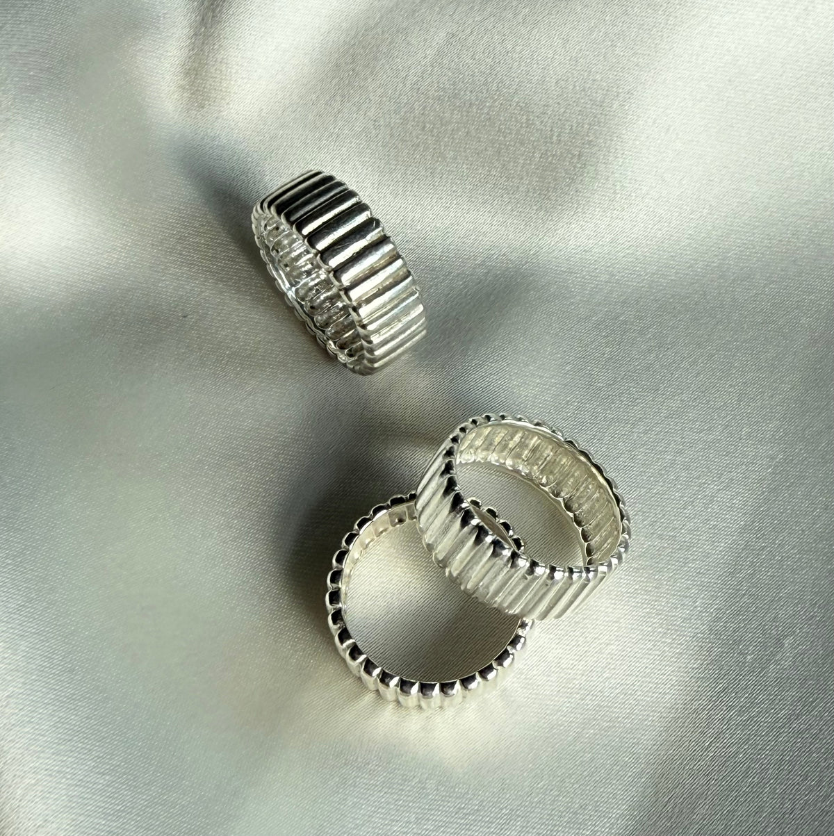 Sogno Ribbed Ring