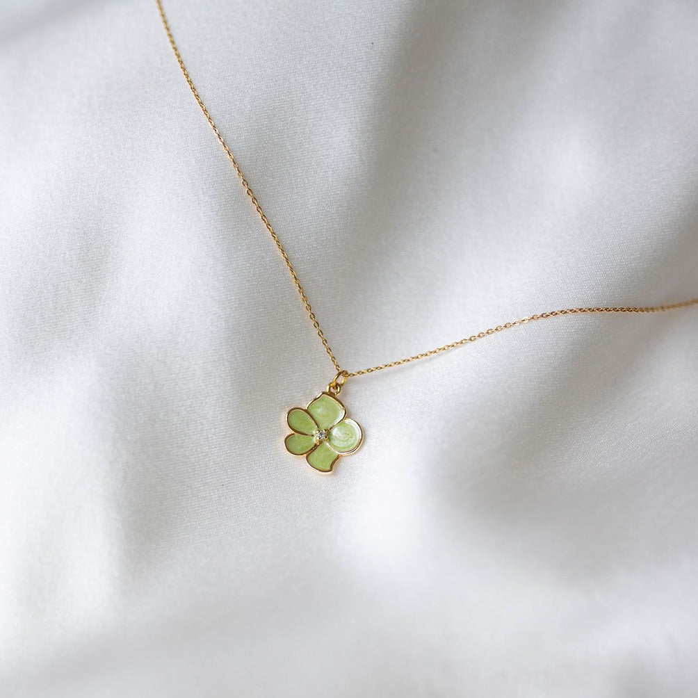 gold flower necklace